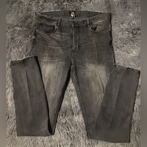EUC Mens 36 H&M Charcoal Skinny Jeans - Picture 1 of 10